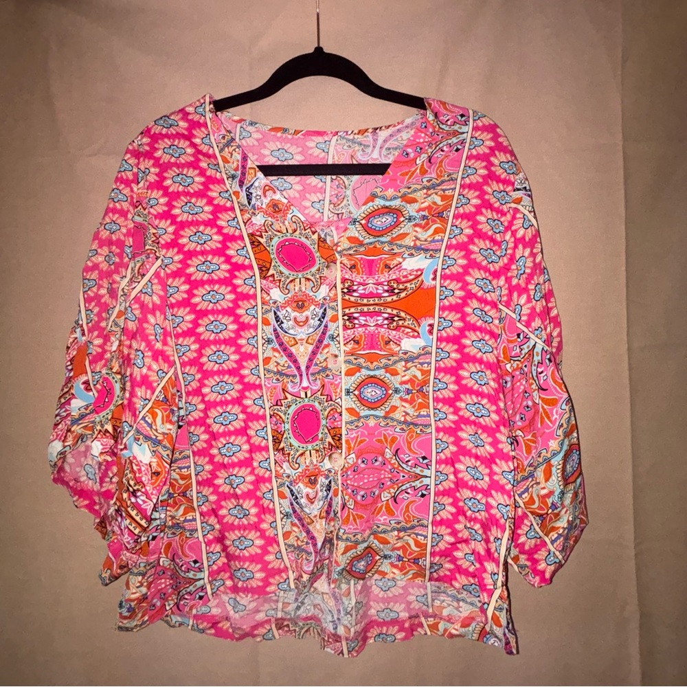 SHEIN Pink and White Graphic 3/4 Sleeve Blouse